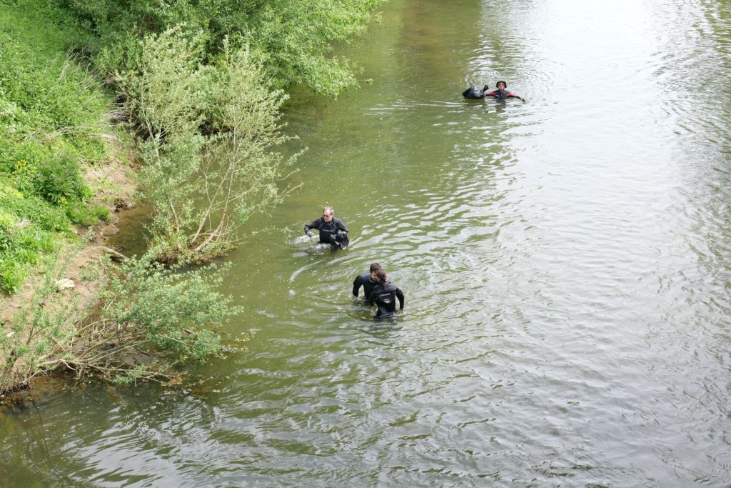 Nettoyage des berges de l'Orne