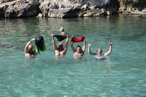 Heu ... ils ont enlevé leurs maillots de bain ?